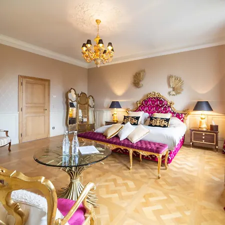 酒店 Chateau De Berg-sur-Moselle