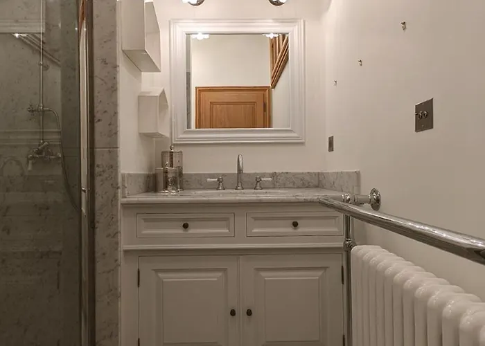 Hotel Chateau De Berg-sur-Moselle